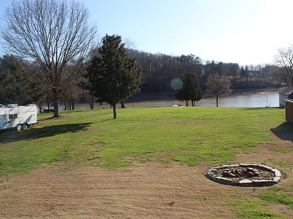 4th image of 256 Lakeshore Cir