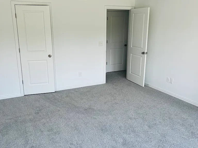 1008 Keeneland Dr — Photo 34