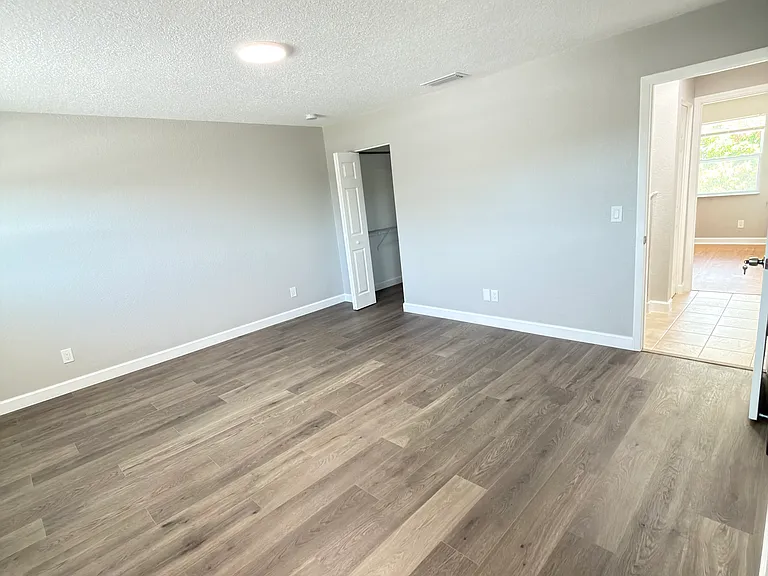 8443 N Grady Ave — Photo 14