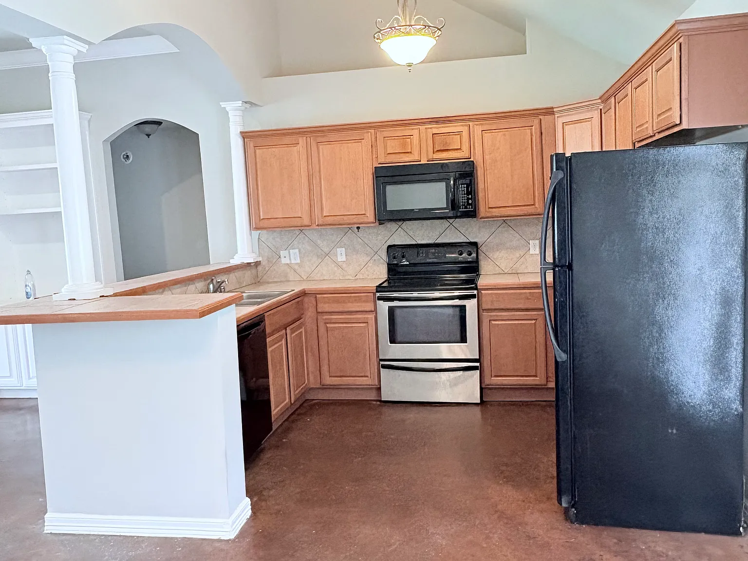 4 bed, 1689 sqft, $1,850 — Photo 4