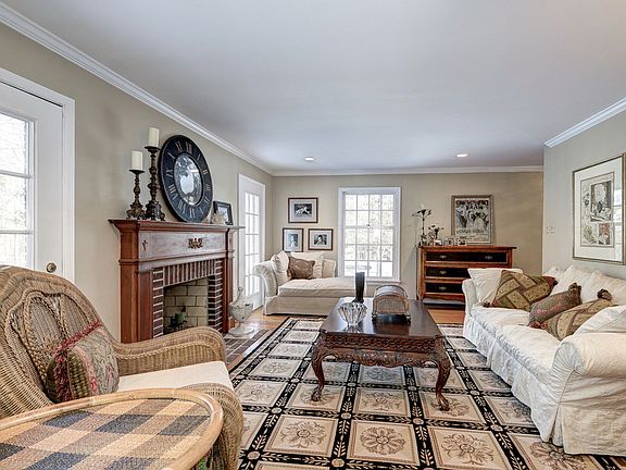 Living Room Opens to Side Deck