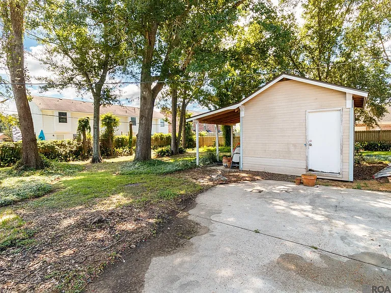 11918 Spring Meadow Dr — Photo 21