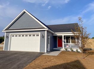 21 Huckleberry Ave #75, Epping, NH 03042