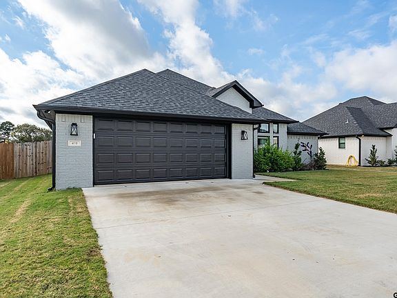 3rd image of 410 Meadow Ln