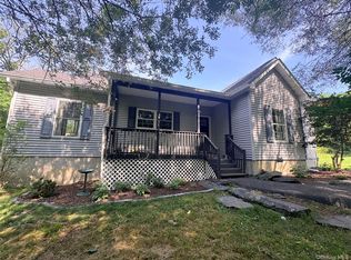 50 Hambletonian Ave, Chester, NY 10918