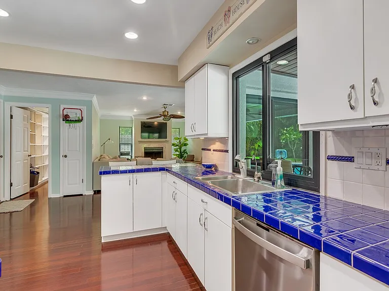 980 Clipper Rd — Photo 11