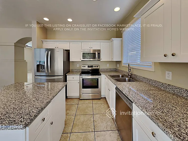 16339 N 171st Dr — Photo 9