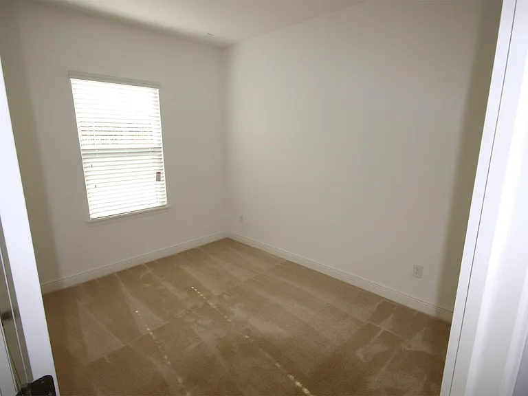 15555 Honeybell Dr #1 — Photo 24