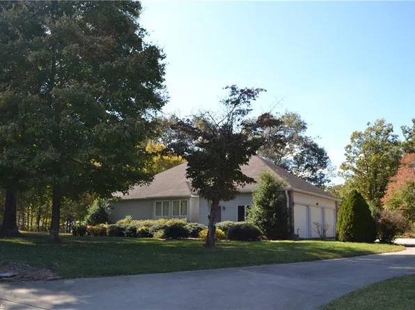 423 Justin Ln, Mayodan, NC 27025