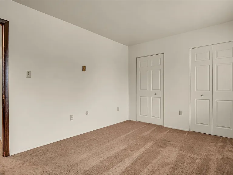 Beaver Creek Village Apartments — Photo 32