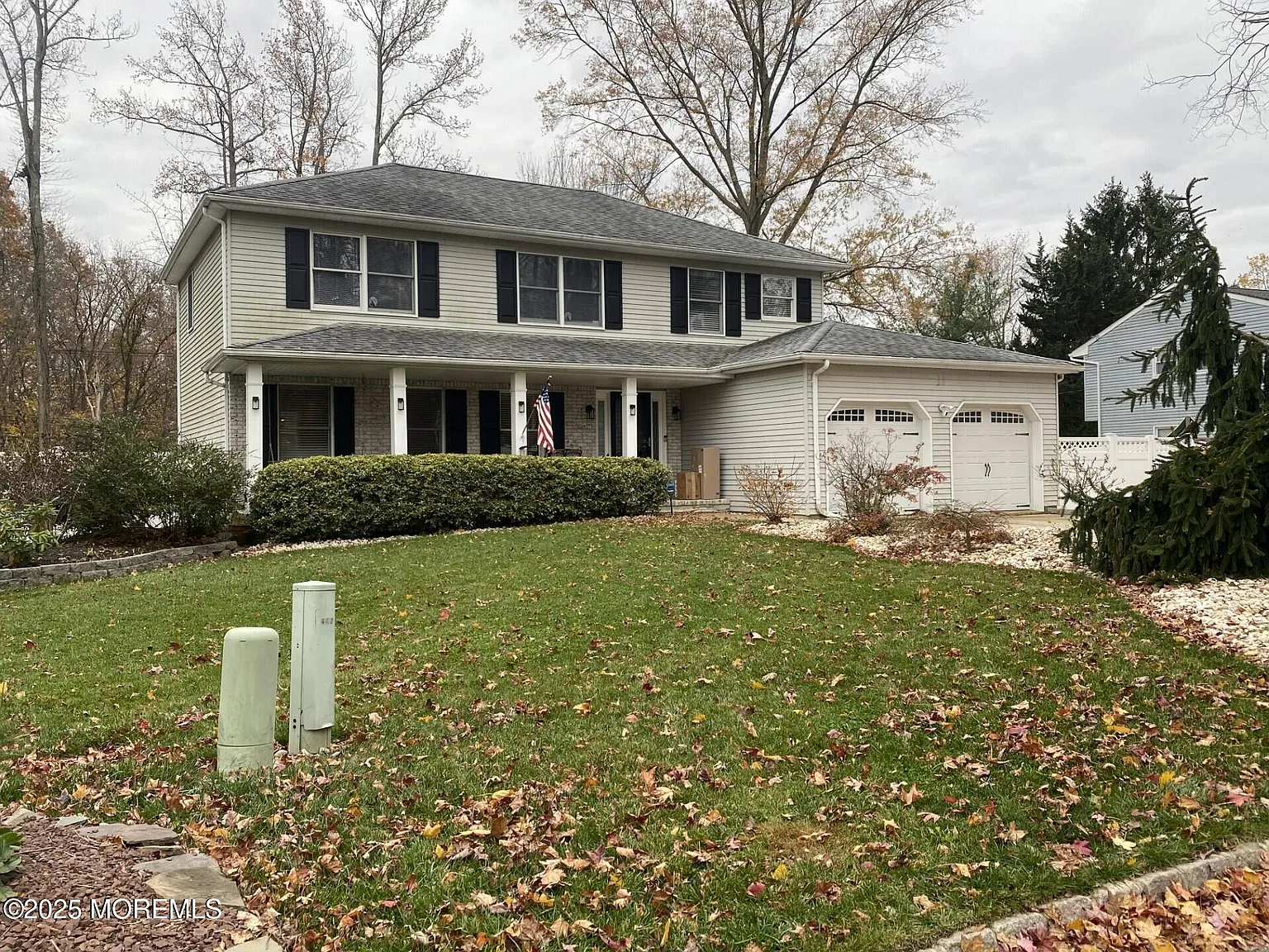 4 bed, 2.5 bath, 2296 sqft, $4,500 — Photo 2
