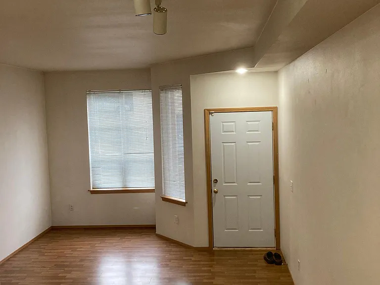 152 Florentia St #B — Photo 3