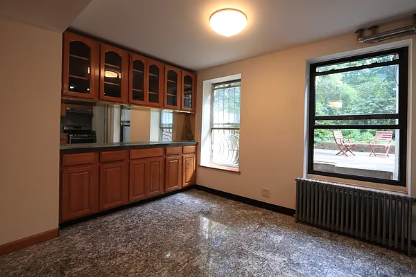 Rented by Douglas Elliman | media 23