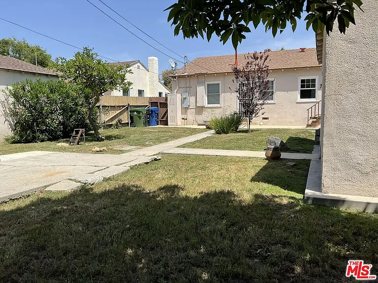 1851 Brockton Ave — Photo 18