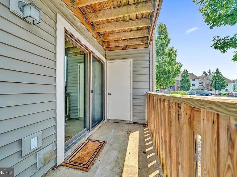 601 Ravens Crest Dr — Photo 15