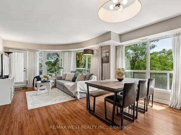 890 Sheppard Ave W #206, Toronto, ON M3H 6B9