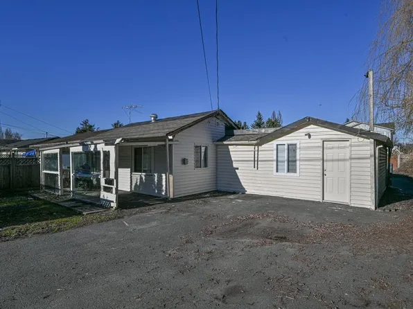 12729 114a Ave, Surrey, BC V3V 3P3