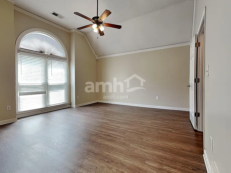 2713 Country Glade Cv N — Photo 12