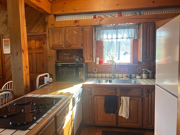 5th image of 117 Martin Road