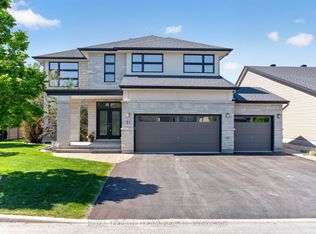 51 Bridle Crest Ct, Ottawa, ON K2M0H5