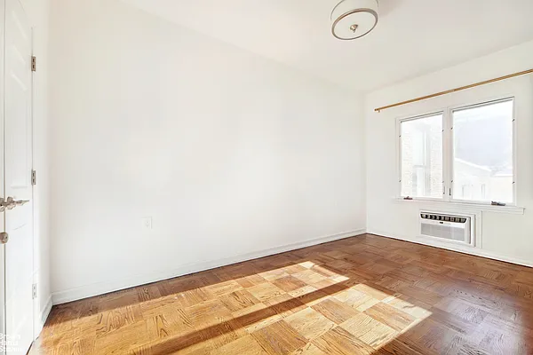 Rented by Brown Harris Stevens | media 7