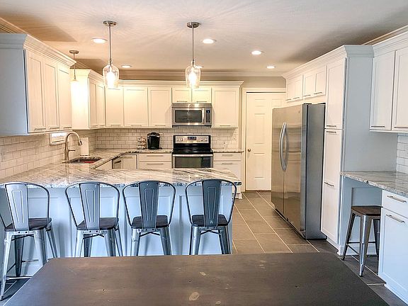 Eat in Kitchen