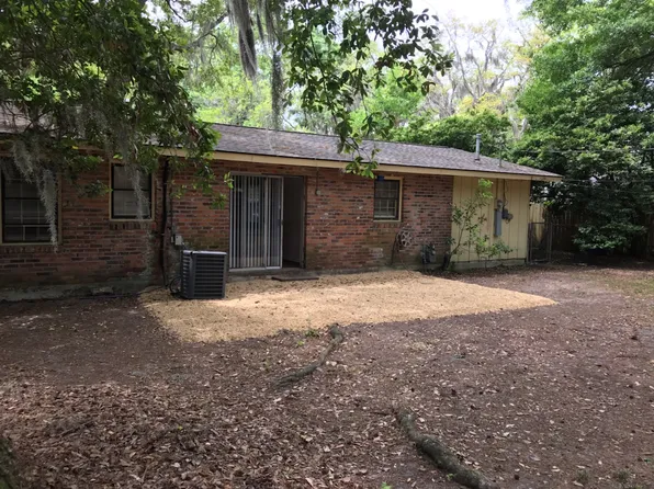 520 Mimosa Pl, Savannah, GA 31419