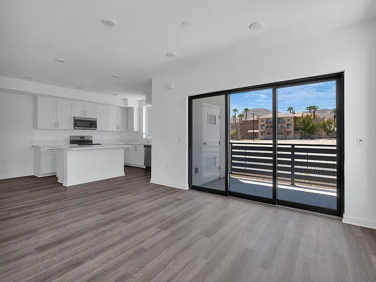 68550 Grove St #200 — Photo 19