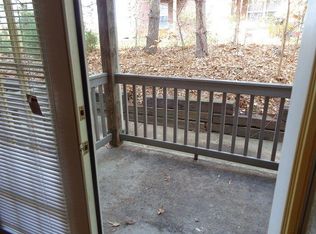 2 bed, 1.0 bath, 975 sqft, $925, Clarksville, TN 37043