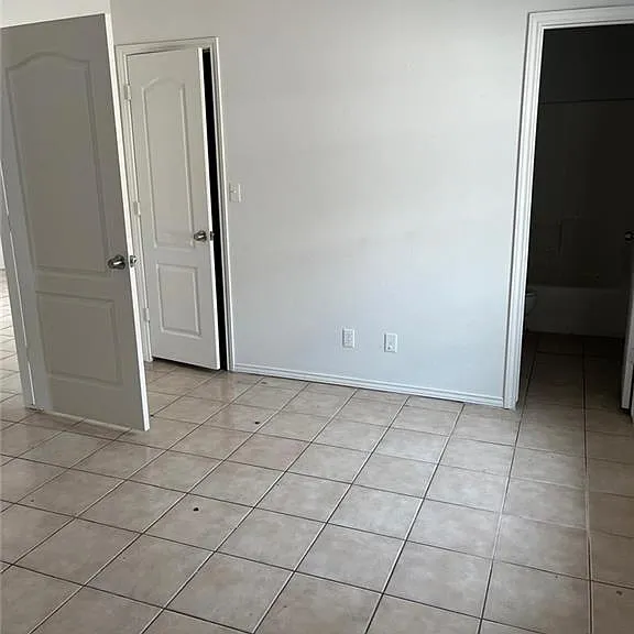 2515 Salvatierra Ave — Photo 5