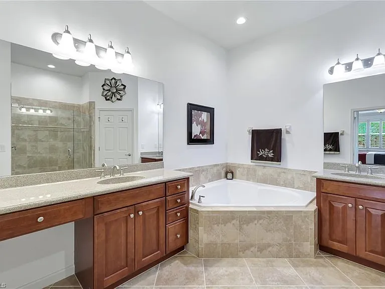 9508 Ironstone Ter #2-201 — Photo 22