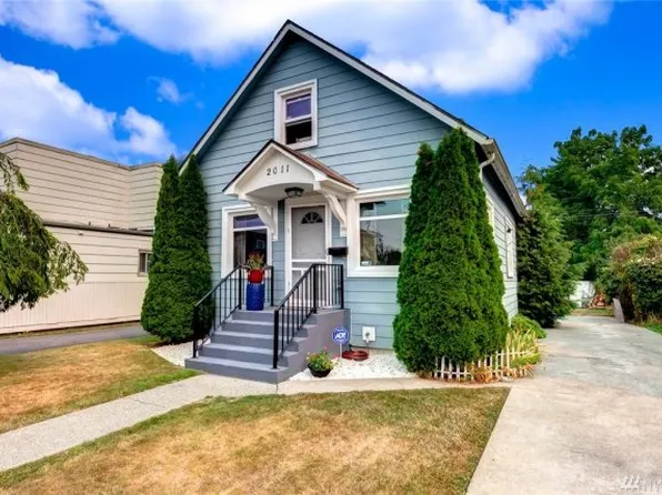 2011 Oakes Ave SE, Everett, WA 98201