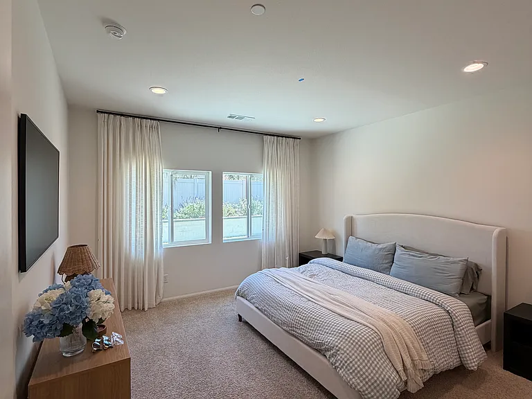 549 Hydrangea St — Photo 7