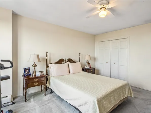 151-05 Cross Island Parkway image 5 of 20