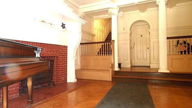 1st image of 305 W 106th St APT 3