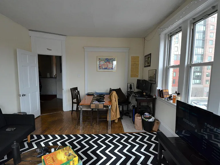 137 Peterborough St #14 — Photo 19