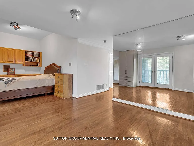 116 Goulding Ave — Photo 20
