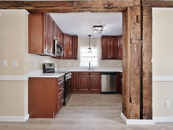 4th image of 162 Rockland Road