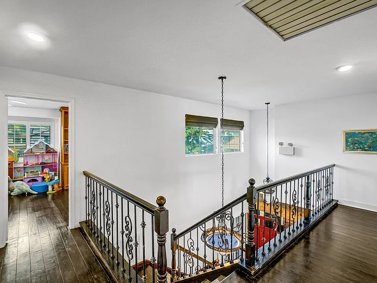 28314 Easton Ln — Photo 16