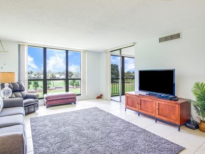 5350 Woodland Lakes Drive #310, Palm Beach Gardens, FL, 33418