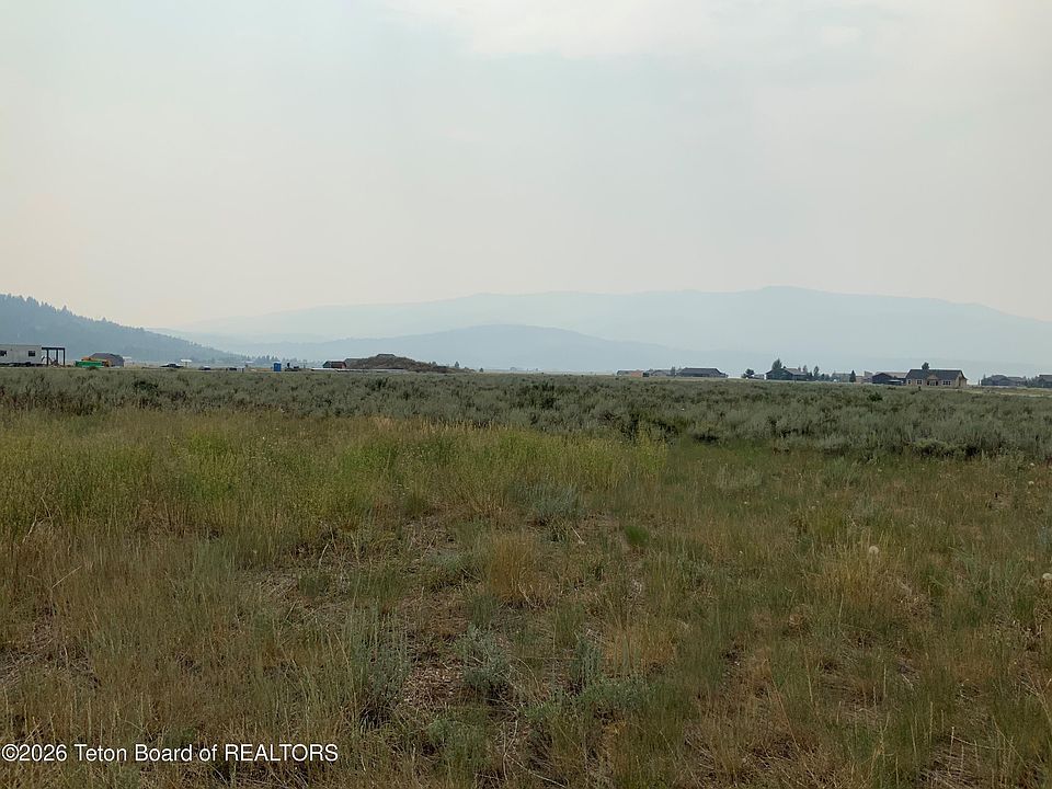 1st image of 108 Sagebrush Ln