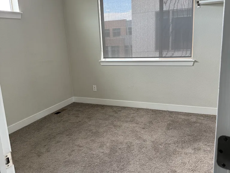 2114 N Decatur St — Photo 7