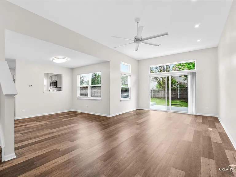2225 Carpenter Ave — Photo 4