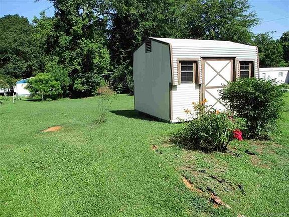 3rd image of 1844 Lynwood Dr