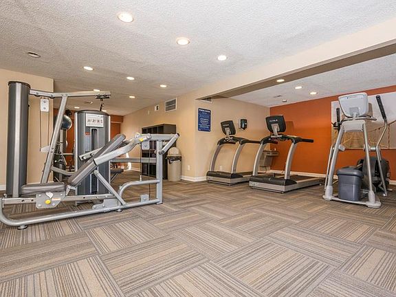3rd image of 9024 Northgate Blvd APT 2129