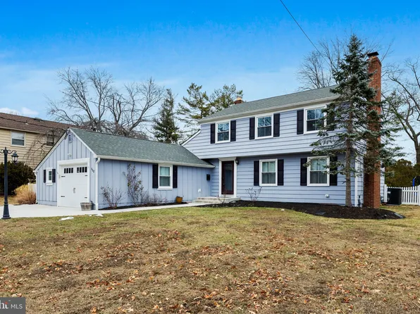 117 Fox Chase Ln, Cherry Hill, NJ 08034