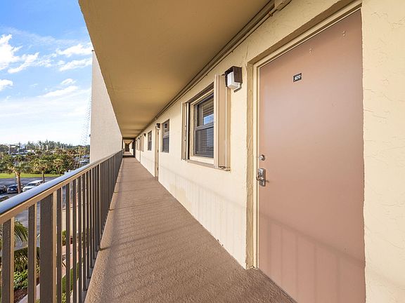 3rd image of 10310 S Ocean Drive #409