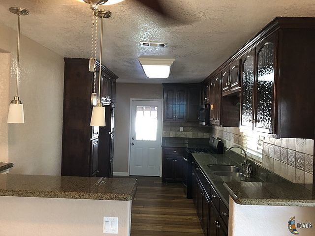 1st image of 630 Maple Ave