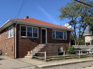 41 J St, Hull, MA 02045