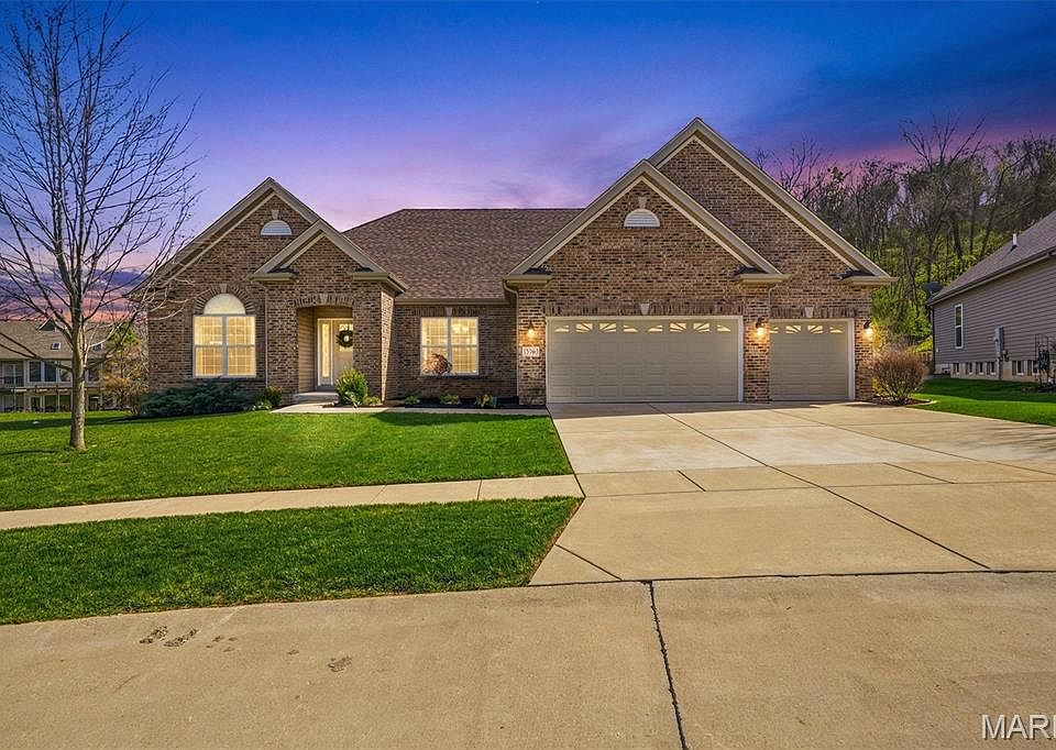 15963 Fox Trotter Ct, Ballwin, MO 63021 | Zillow